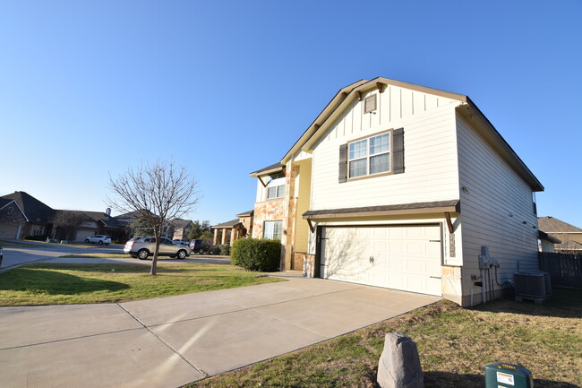 Building Photo - 7820 Northgate Lp