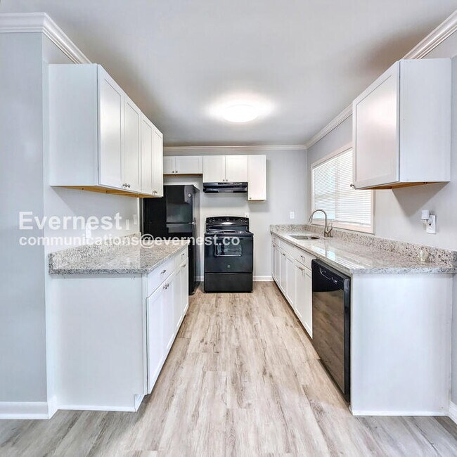 Foto del edificio - 1079 Shieldcrest Way