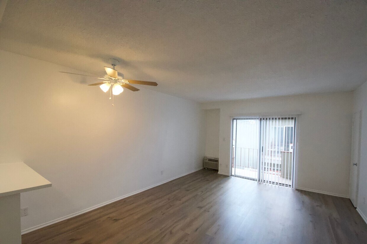 Foto del edificio - 10935 Peach Grove St