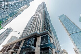 Building Photo - 11-4111 Yorkville Ave