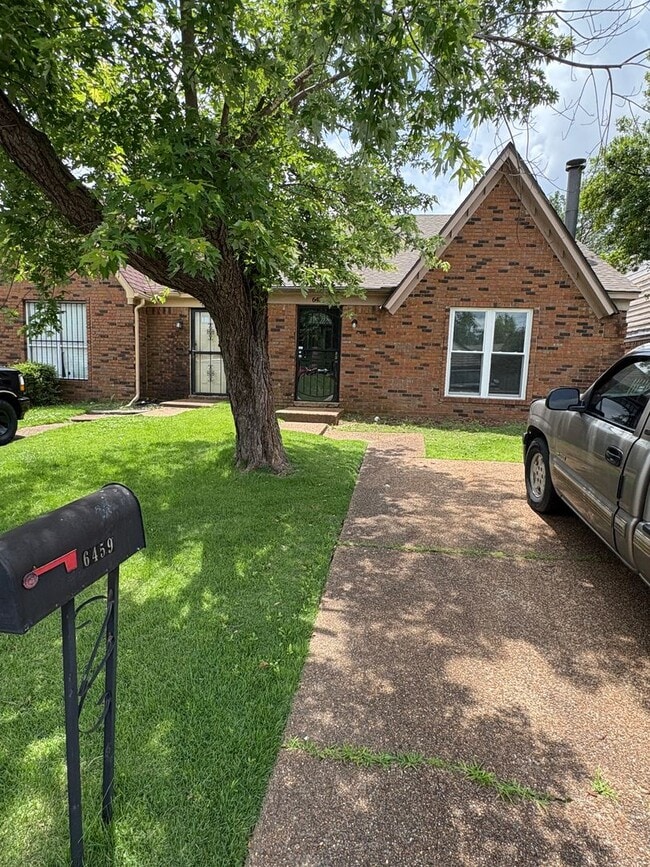 Building Photo - 6459 Summer Creek E