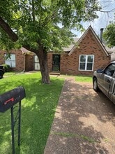 Building Photo - 6459 Summer Creek E