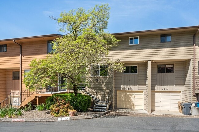 Building Photo - 4312 Botticelli St