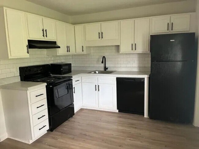 Foto del edificio - River Front Apartments