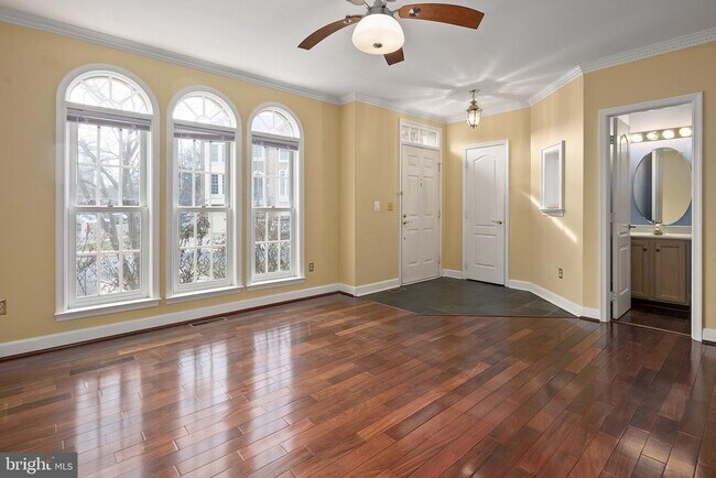 Building Photo - 3912 Maximilian Ct