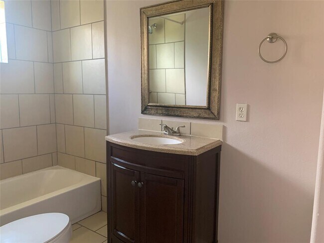 Foto del edificio - 13742 Eagle Pass St