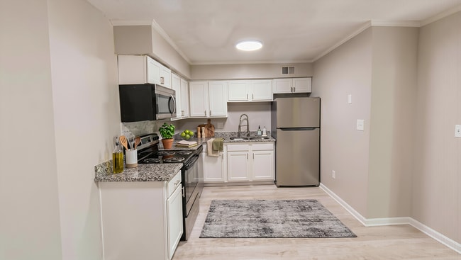 Interior Photo - The Pointe on Lafayette