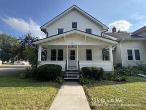 Building Photo - 734 Blair Ave