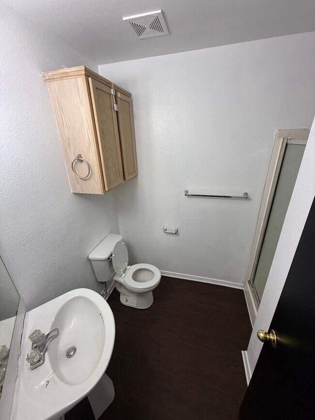 Foto del edificio - JAMES2812-14