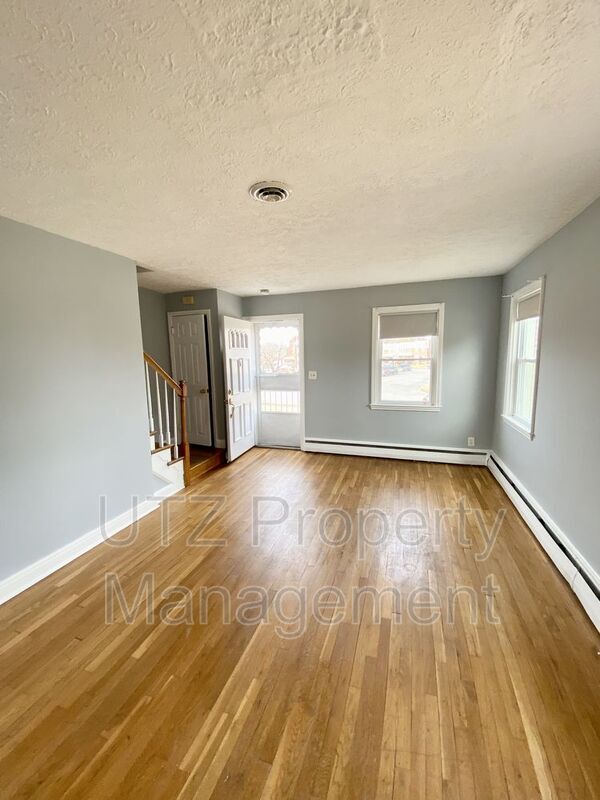 Building Photo - 86 Berkshire Rd
