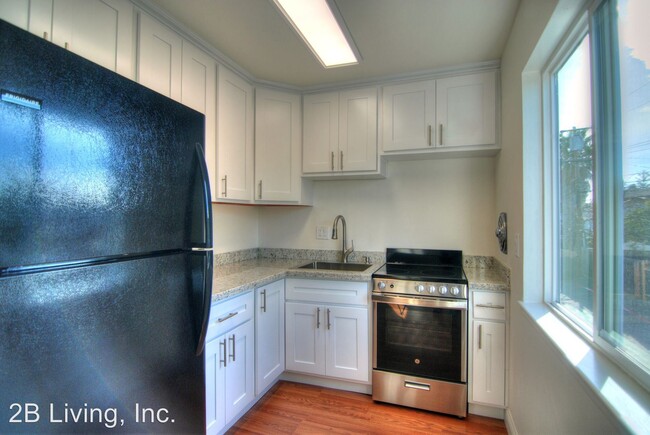 Building Photo - 2240 Angela Ct