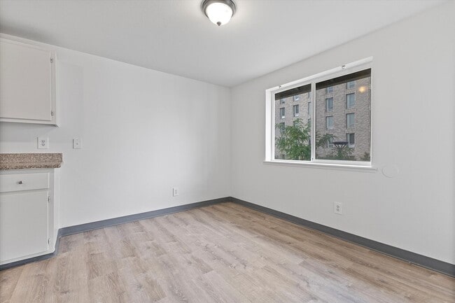 Interior Photo - Rosewood Apartments