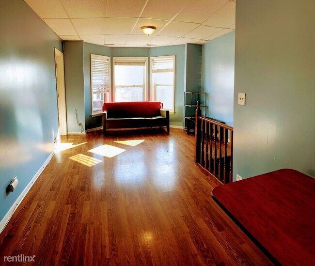 Foto del edificio - 254 W 31st St