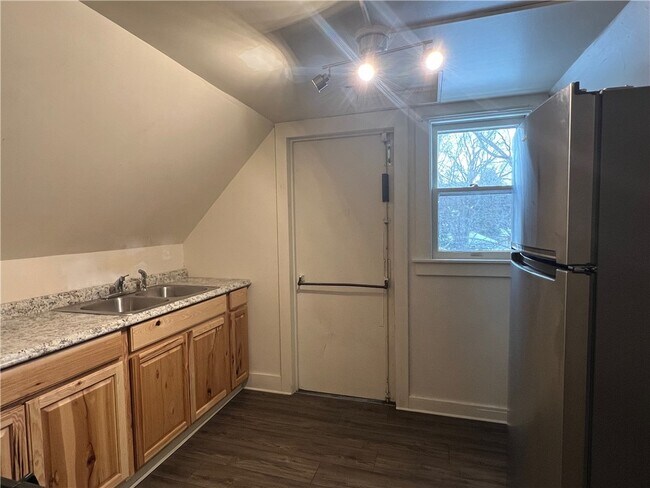 Foto del edificio - 105 Spruce St