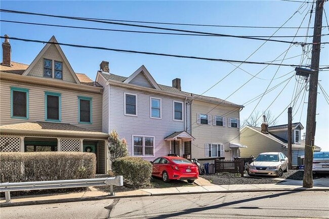 Building Photo - 3127 Josephine St