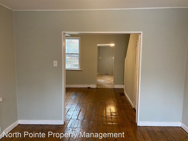 Foto del edificio - 2 br, 1 bath House - 32 N. Mary St.