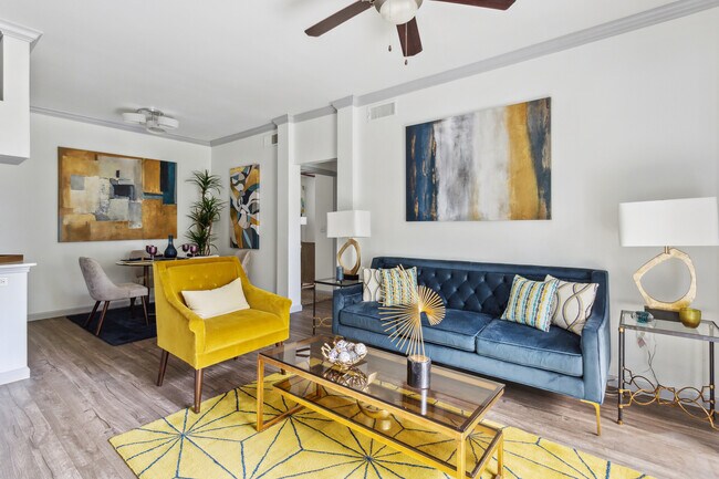 Foto del edificio - One Month Free Rent & Only $99 to Lock It In!