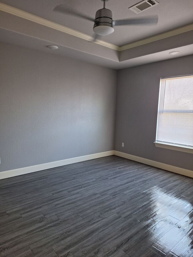 Foto del edificio - 3 bedroom Duplex