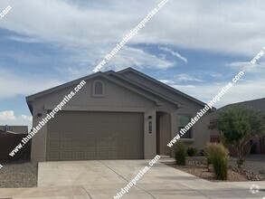 Building Photo - 2716 Camino Plata Loop NE