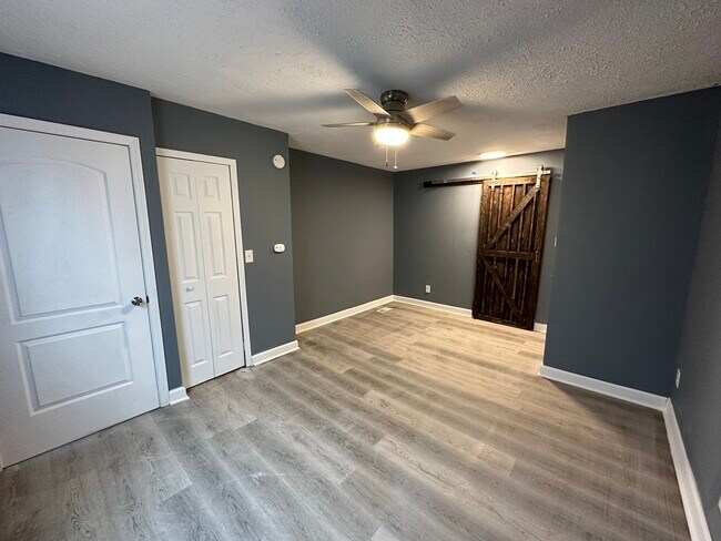 Building Photo - 3202 Rudd Ave