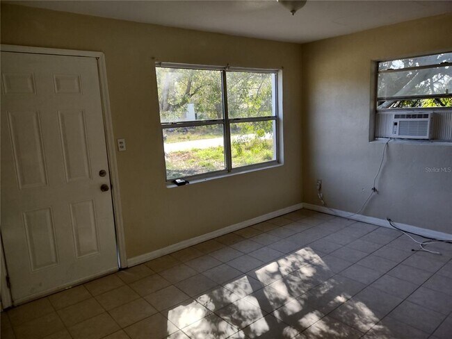 Foto del edificio - 157 E Northside Dr