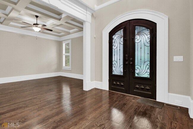 Building Photo - 6552 Long Acres Dr