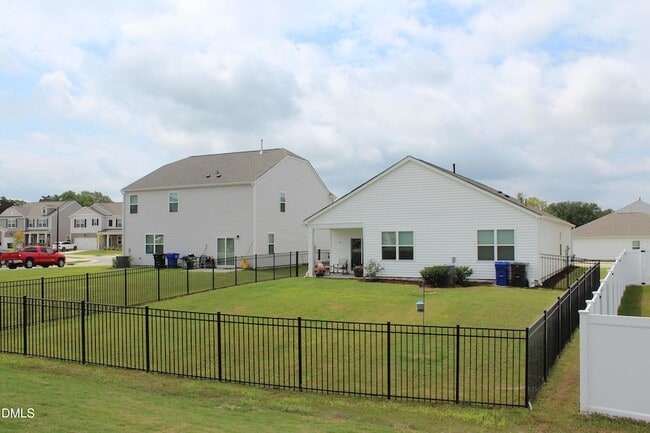Building Photo - 164 Ethel Ln