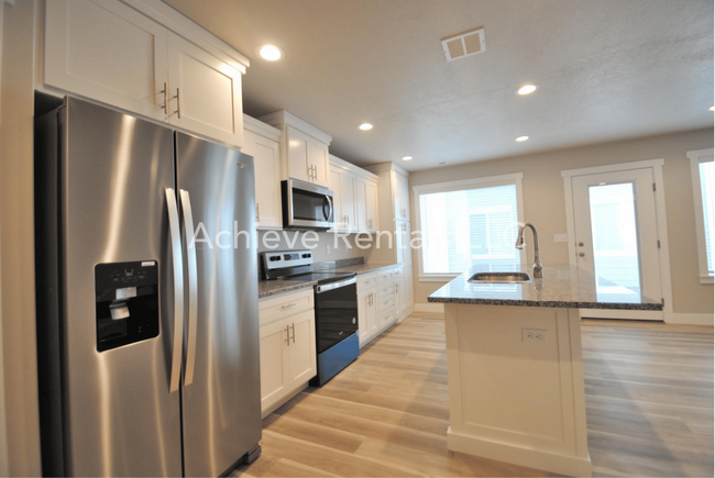 Building Photo - 2782 W 4140 S
