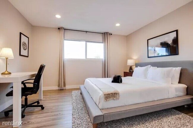 Foto del edificio - 550 N Fair Oaks Ave