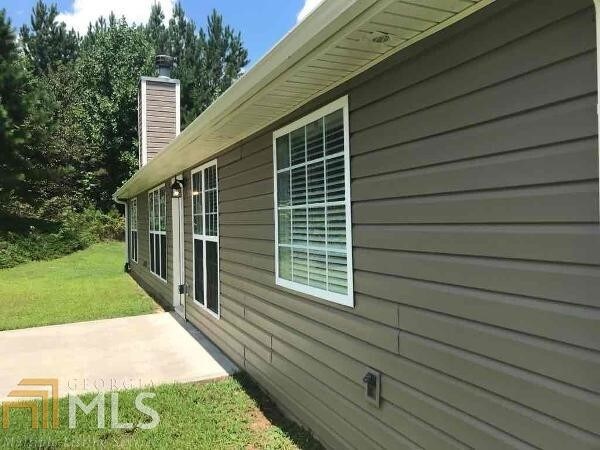 Building Photo - 900 Yellow Pine Cir