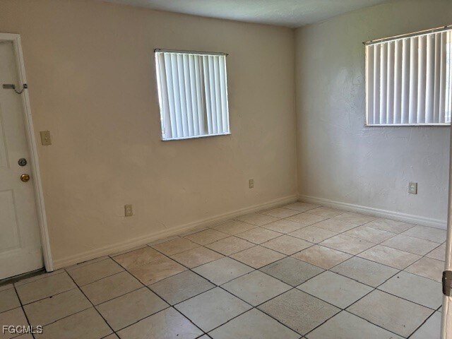 Foto del edificio - 3982 Manassas Ct