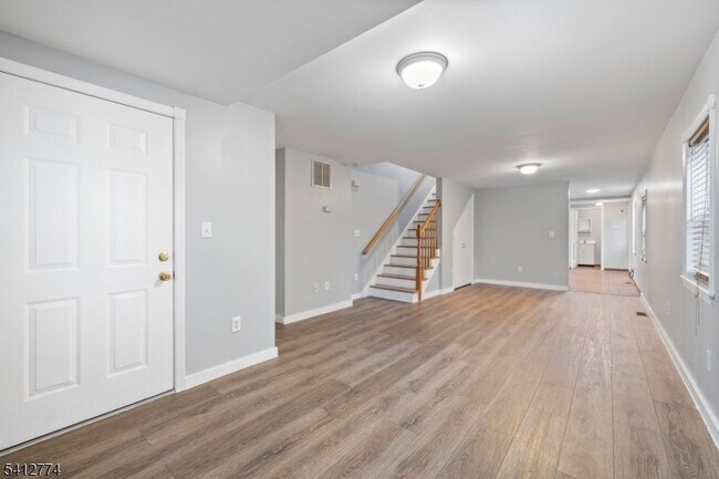 Building Photo - 21 Personette St