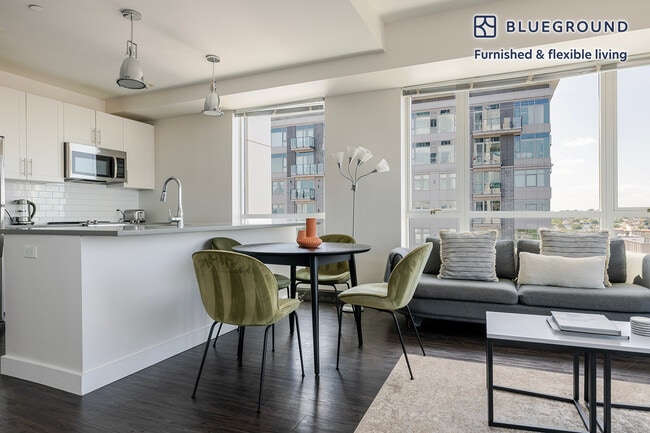 Building Photo - 449 Canal St