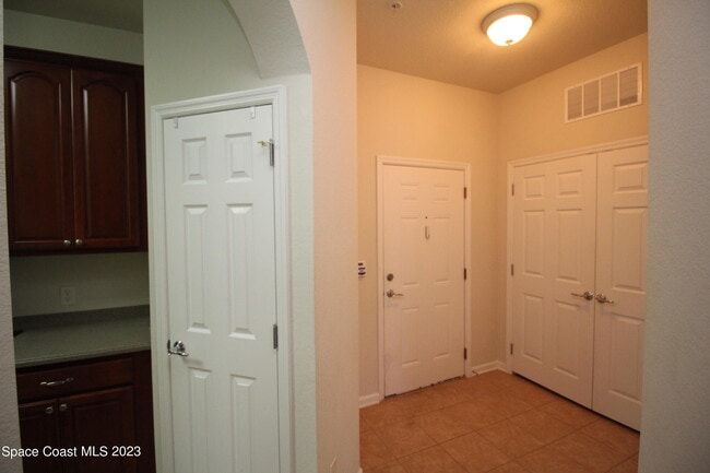 Building Photo - 1576 Peregrine Cir