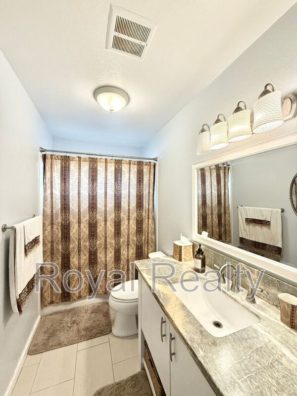 Foto del edificio - 95-349 Kuahelani Ave