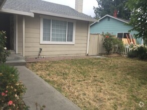 Building Photo - 7415 Circle Dr
