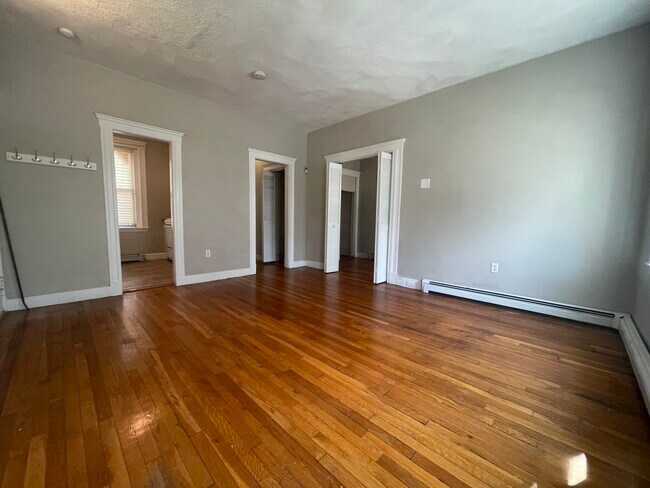 Foto del edificio - 4 Ransom Rd