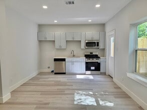 Building Photo - 3535 Alderfer St