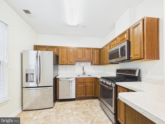 Foto del edificio - 3527 Piney Woods Pl