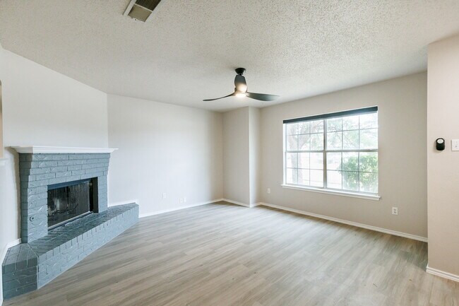 Foto del edificio - Price reduced! /Cooper Schools! New, Fresh...