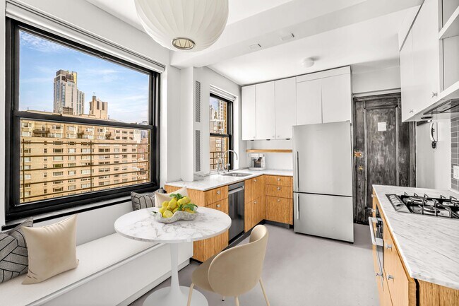 Foto del edificio - 240 E 79th St