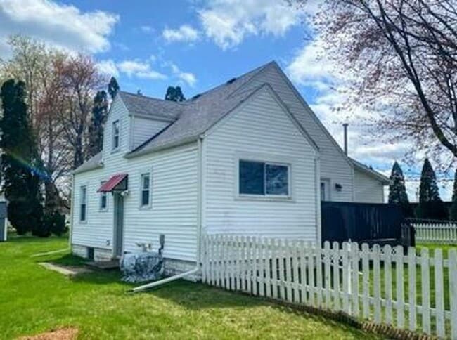 Building Photo - 1039 Brentwood Rd