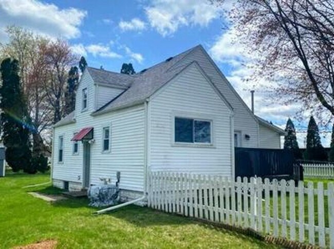 Foto del edificio - 1039 Brentwood Rd