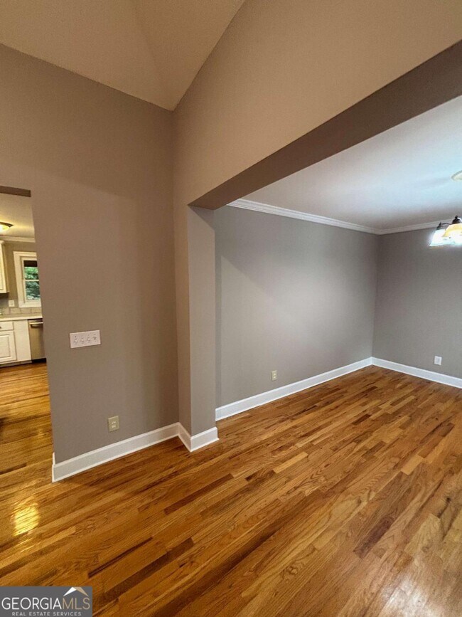 Building Photo - 2012 S Milledge Ave