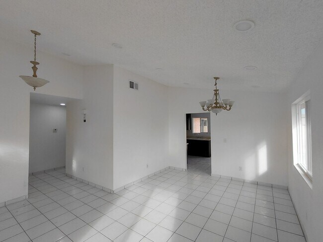 Foto del edificio - Spacious Home for Rent in Imperial!