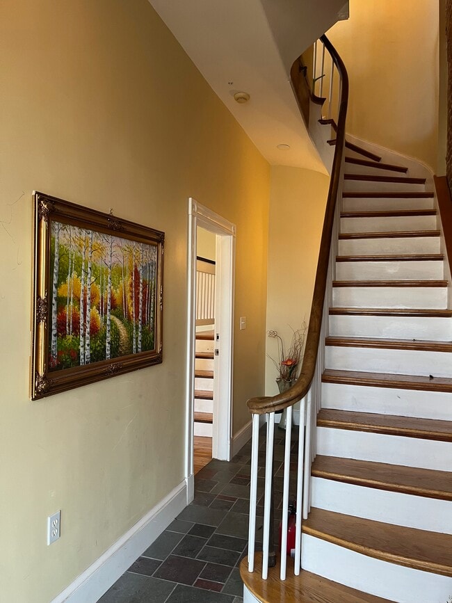 Entry Foyer - 1 Brigham St