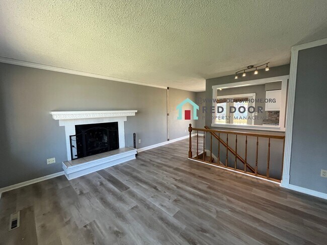 Foto del edificio - 5101 Silverwood Ct
