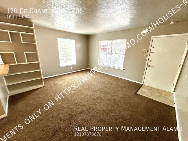 Building Photo - **MOVE-IN SPECIAL**  Must See! Spacious 1 ...