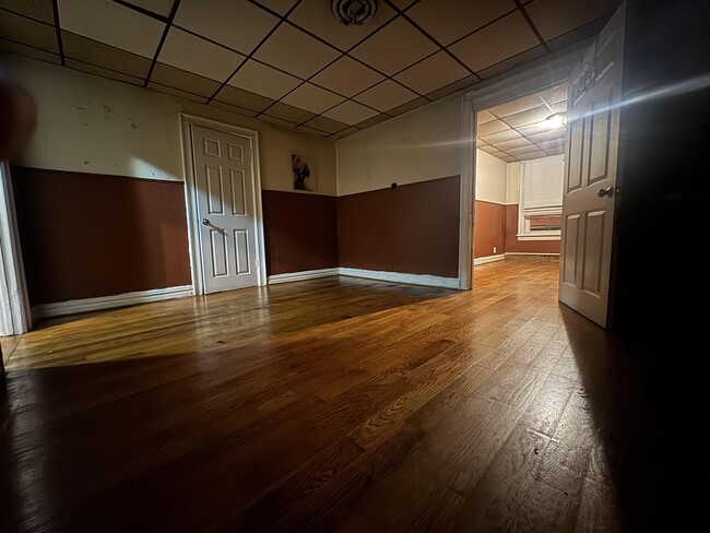 Building Photo - 337 MARTIN LUTHER KING JR Dr