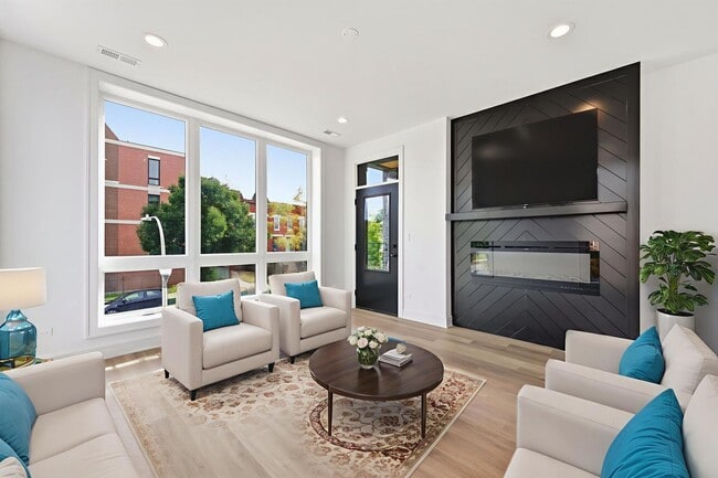 Foto del edificio - 3902 S Lake Park Ave